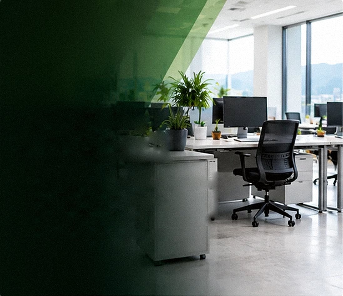 Büroreinigung in einem modernen Büro